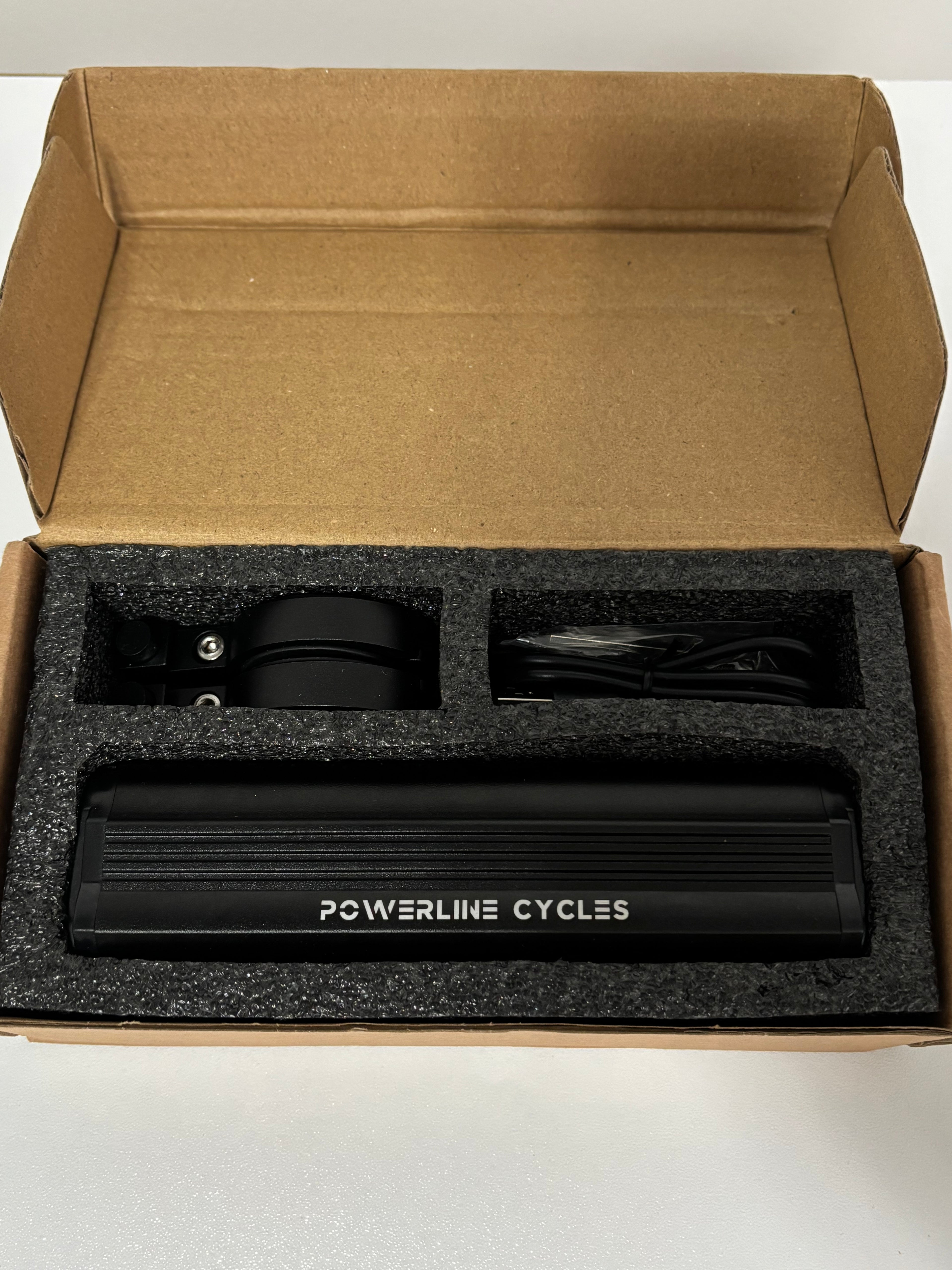 Rechargeable 10,000 Lumen Bar Light